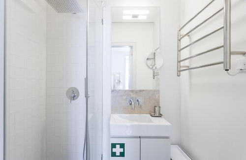 Santa Maria Maior Apartment | FLH Bacalhoeiros Charming Place
