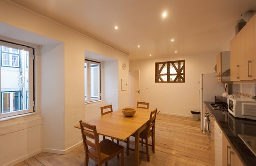 Encarnacao Apartment | FLH Bairro Alto Artistic With View
