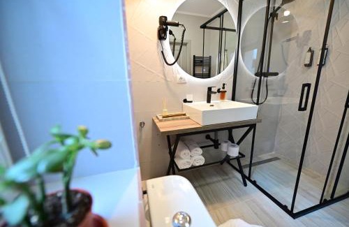 Historic Center Apartment | FLH - Casa Vasile Apartment 1