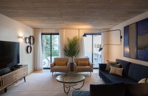 Lisbon Old Town Apartment | FLH Intendente Blue Flat with Balcony