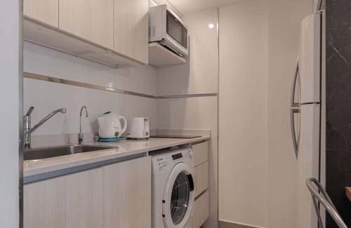 Buenos Aires Central Business District Apartment | Fliphaus + Moreno 550 'B' Loft with Pool in Plaza de Mayo