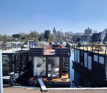 Castelletto Sopra Ticino Boat Rental | Floating Experience Black Pearl, Lago Maggiore