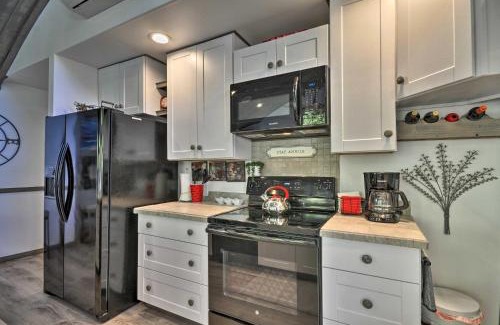 Vancouver House | Floating Home on Columbia River with Provided Kayaks