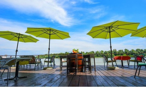 Novi Beograd House | Floating House on the River - Apt 2 (Double Room with Terrace)