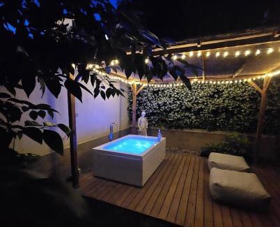 Santissima Annunziata Apartment | FlorArt Boutique Apartment, giardino e vasca idro