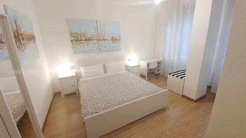 Santa Maria Novella Apartment | Florence Center Train Station