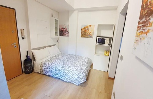 Santa Maria Novella Apartment | Florence center train station