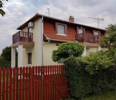 Berekfurdo House | Florianus Vendeghaz