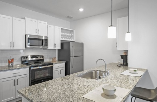 Orange Park Apartment | Florida Palms Oasis/JAX BEACHES/NAS/INTL AIRPORT/MAYO CLINIC