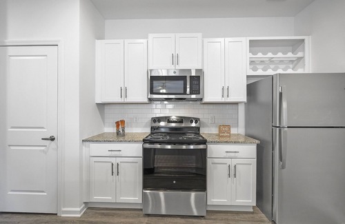 Orange Park Apartment | Florida Palms Oasis/JAX BEACHES/NAS/INTL AIRPORT/MAYO CLINIC