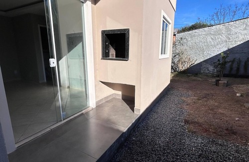 Sao Joao do Rio Vermelho Apartment | Floripa HOWTH Apartment