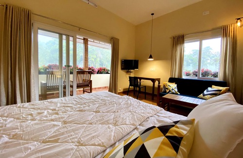 Nullatanni Bed & Breakfast | Flower Valley Plantation Homestay