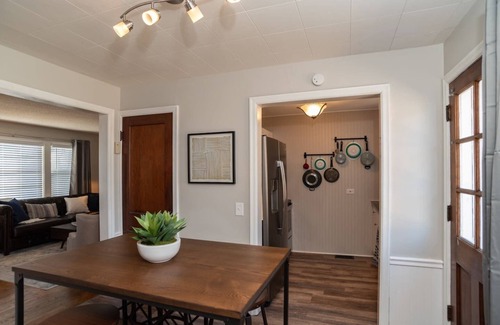 Overland Park House | Floyd Retreat - 1 block to downtown Overland Park