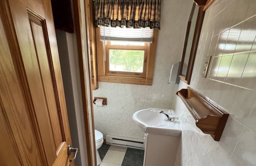 Phillips Cabin | Flyway Resort ‘The Big Game Suite’ on Wilson Lake