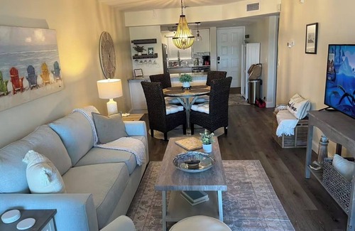 South Island Condo | FMB-1st floor, 2 bdrm/2 bath Gulf view condo located on the South end. PARADISE!