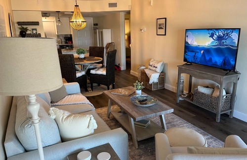 South Island Condo | FMB-1st floor, 2 bdrm/2 bath Gulf view condo located on the South end. PARADISE!