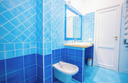 Vomero Bed & Breakfast | Follaky Secret Garden - Naples, Chiaia