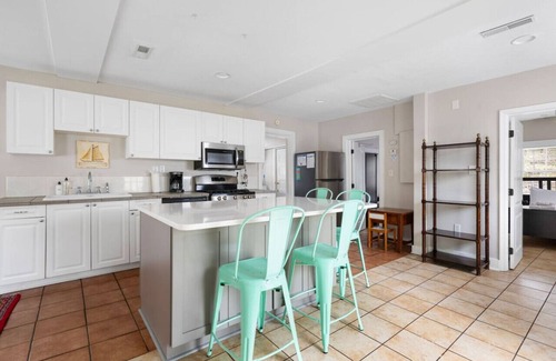 Folly Beach House | Folly Surf Shack - Close to Beach & Center Street!