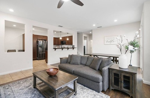 Folsom House | Folsom Getaway | 3BR Modern Home w/Pool