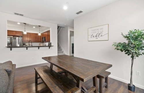Folsom House | Folsom Getaway | 3BR Modern Home w/Pool