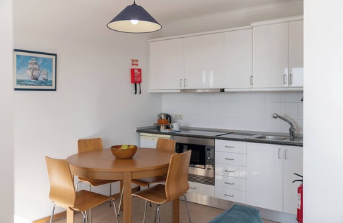 Vila Baleira Apartment | Fontinha I - Quiet retreat near the beach.