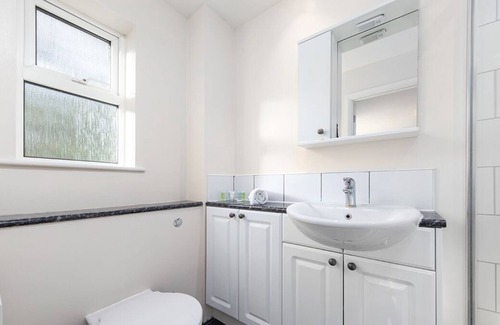 Cray Valley East House | Footbury House - Orpington