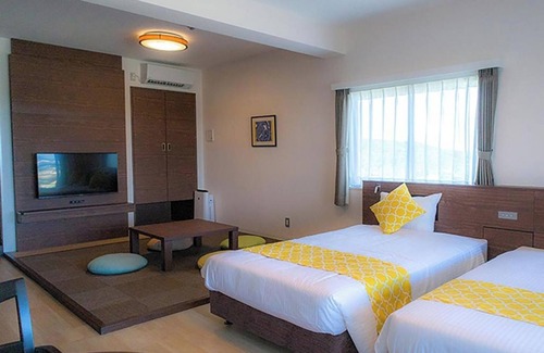 Nakadomari Hotel | For 3 people Ocean view twin vs | Room only /Kunigami-gun Okinawa