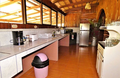Penas Blancas Cabin | For our family it is a pleasure to receive you in our farm.