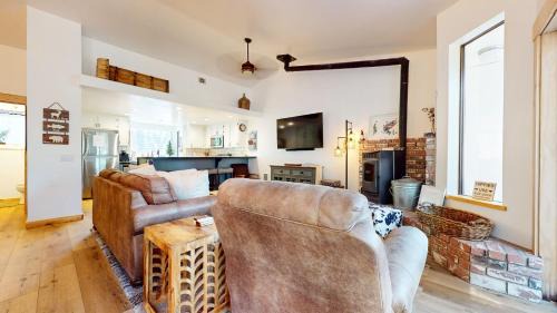 Mammoth Lakes Apartment | Forest Creek #29 condo