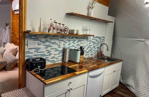 Hartford Boat Rental | Forest Fairy dome in Smoky mountains - GlampiTiNnn