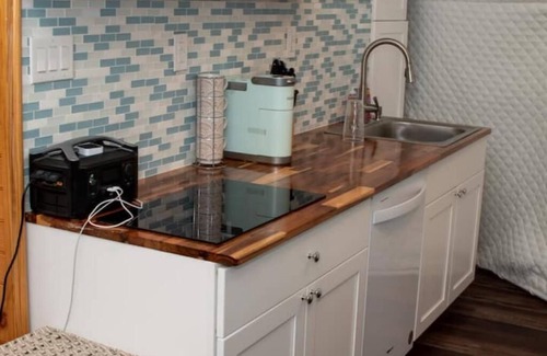 Hartford Boat Rental | Forest Fairy dome in Smoky mountains - GlampiTiNnn