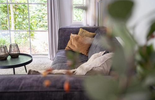 Ermelo House | Forest Farmhouse w Private Garden