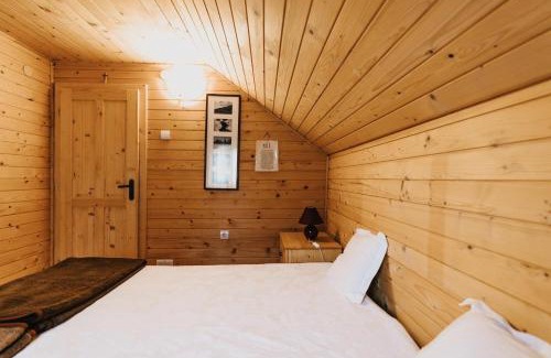 Izvoare House | Forest Garden & House
