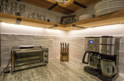 Hendersonville House | Forest Getaway | Hot Tub + Fire Pit