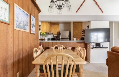 Mammoth Lakes Condo | Forest Meadows#8- 3 Bedroom Across From Bowling Alley & great restaurants!