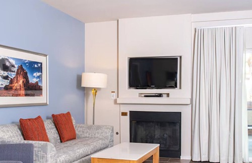 Enterprise Resort | Formula 1 Weekend special-1 bdrm condo style resort right off strip