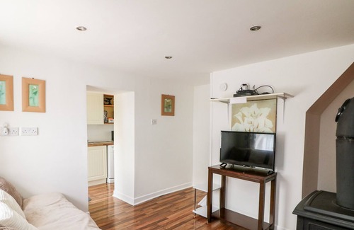 Baldwinstown Cottage | FORT MOUNTAIN HOUSE, family friendly in Duncormick, County Wexford