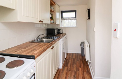 Baldwinstown Cottage | FORT MOUNTAIN HOUSE, family friendly in Duncormick, County Wexford