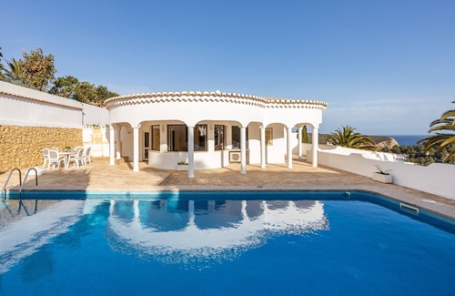 Vila do Bispo Villa | Fortaleza sea view Villa Miramar - two-bed apartment with private pool
