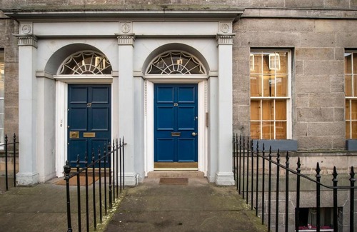 New Town Apartment | Forth Street City Home by GuestReady