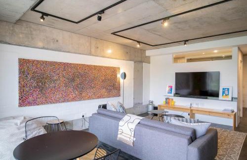 Schotsche Kloof Apartment | Forty On L 607 by CTHA
