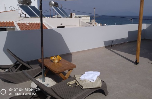 Kardamena Apartment | Fotaki's Home - Comfortable newbuilt 2 Bedroom Home, 20 meters from the sea