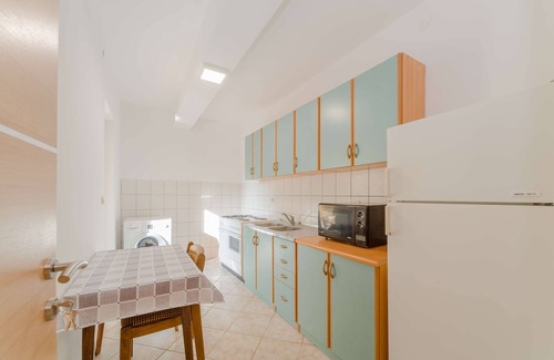 Privlaka Apartment | Four-bedroom apartment with terrace Privlaka, Zadar (A-14492-a)