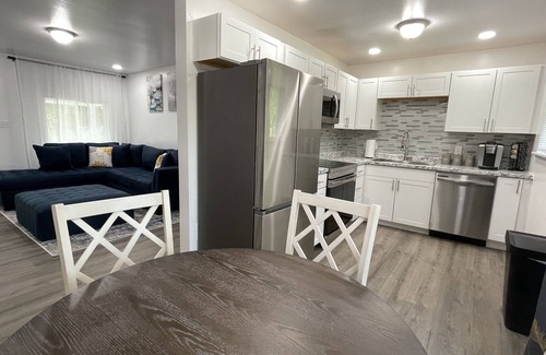 Church Street House | Four Bedroom Home Near Hartsfield Jackson Airport