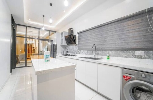 Ikoyi House | Four bedroom Luxury Duplex with Pool and PS5,Ikoyi