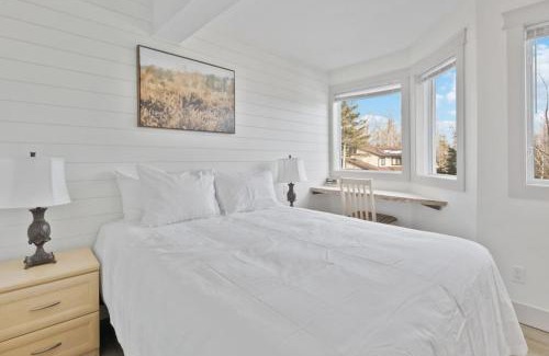 Collingwood Apartment | Four Peaks - Unit 40A
