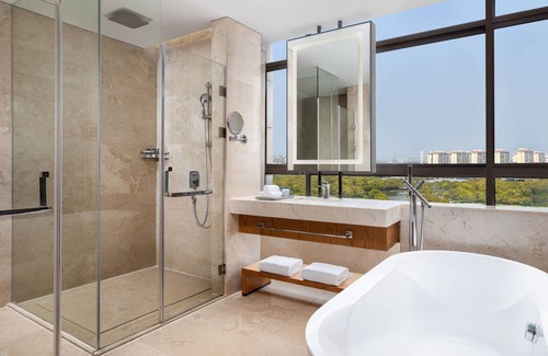 Pudong Hotel | Four Points by Sheraton Shanghai, Kangqiao