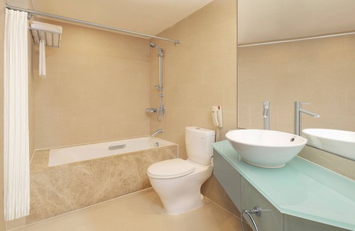 Lujiazui Hotel | Four Points by Sheraton Shanghai, Pudong