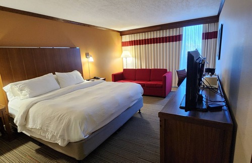 Waldron Hotel | Four Points by Sheraton Kansas City Airport
