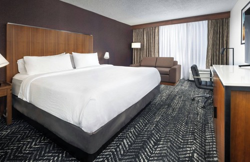 Waldron Hotel | Four Points by Sheraton Kansas City Airport